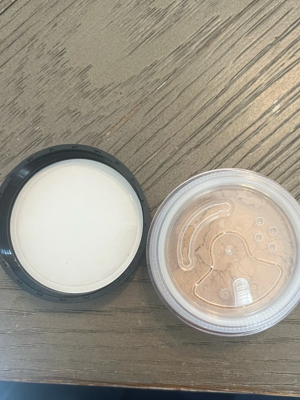 BareMinerals Original Loose Powder Foundation Light 08 SPF 15 Full Size 8g $40